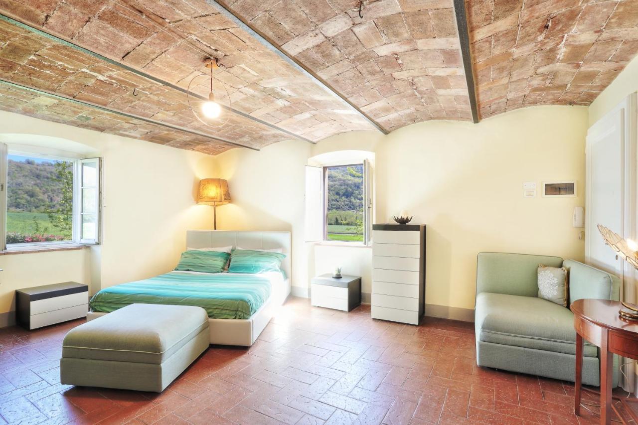 Baciano Azienda Agrituristico Venatoria Capolona Esterno foto
